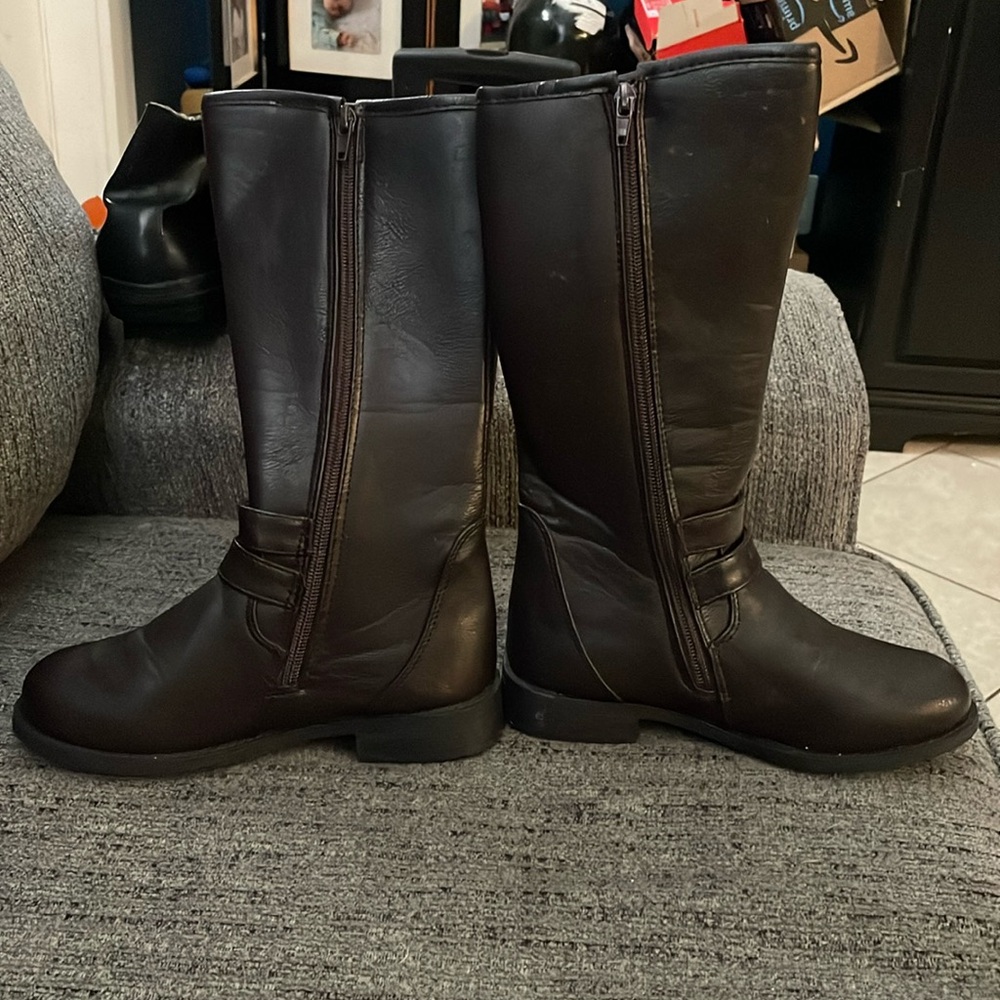 Girls tall brown boots size 3